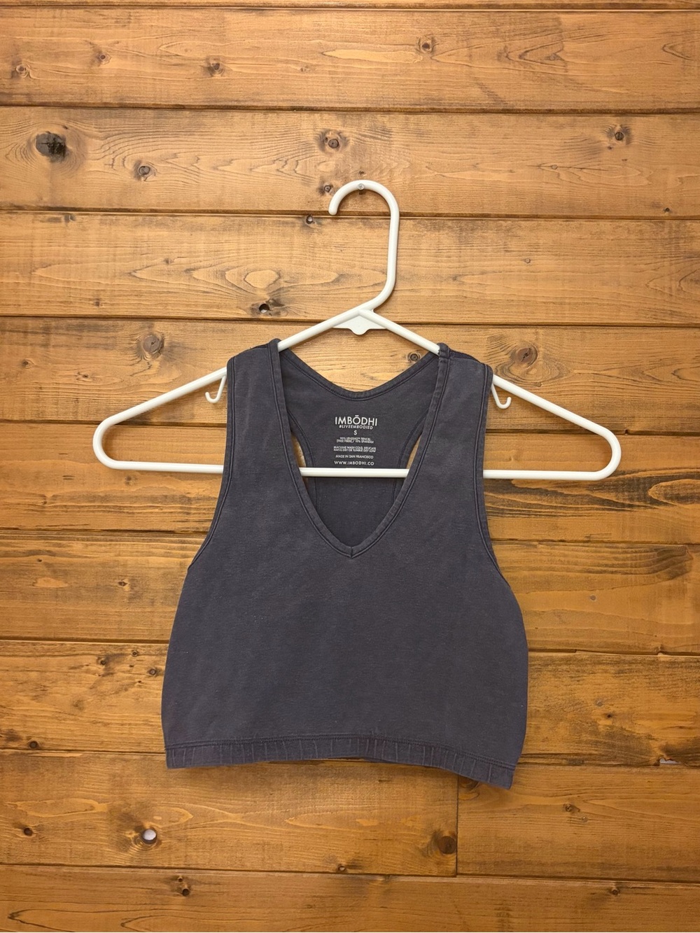 IMBŌDHI Charcoal Gray V-Neck Cropped Tank Top